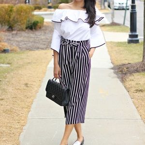 Zara Off shoulder ruffled sleeves piping blouse